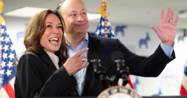 Harris Heads to Battleground State of Wisconsin as Campaign Picks Up