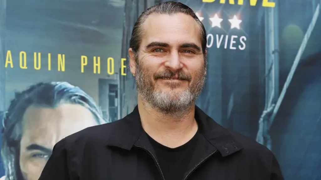 Is Joaquin Phoenix Gay